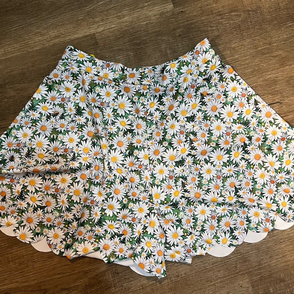 Blackmilk daisy shorts